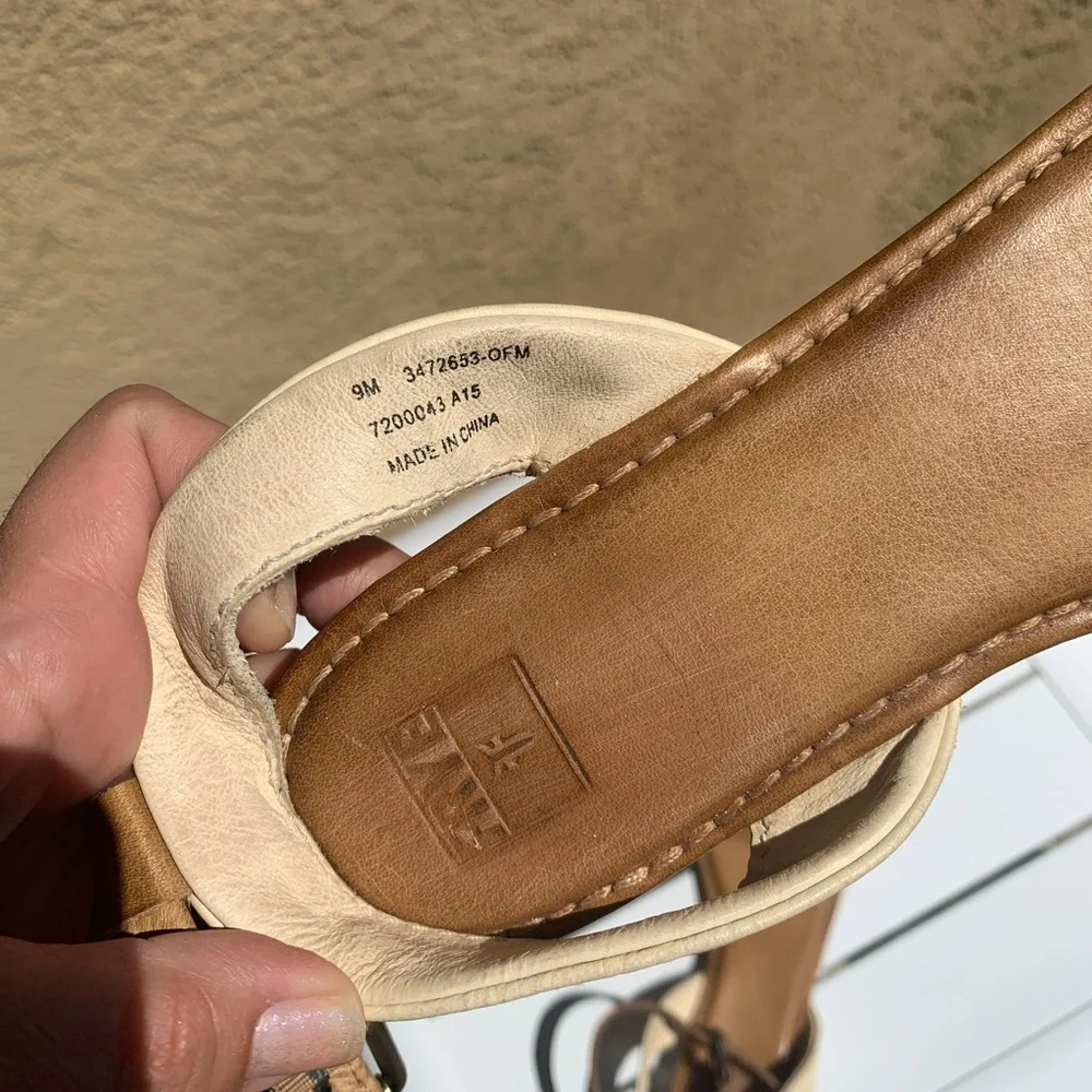 Frye brown and cream leather strap sandals size 9M - Picture 14 of 15